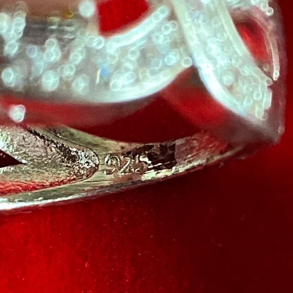 Emerald Cut Peridot/White Sapphire 925 Band - Picture 4 of 7